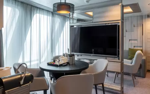 Hurtigruten - MS Roald Amundsen - Expedition Suite MB 3